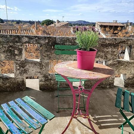A Deux Pas D'Avignon Villa Aramon Eksteriør billede